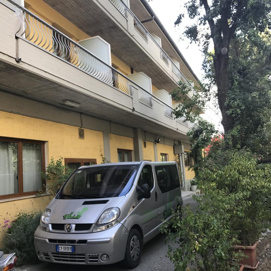 Hotel Ristorante Il Boschetto Città di Castello Exterior foto